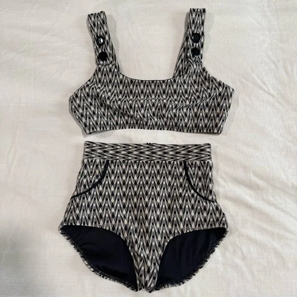 Seea Georgia Bikini Set Top Medium & High Waisted Bottoms Small in Aries Print - Picture 4 of 16